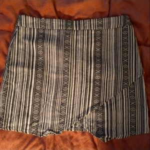 Short skirt alya brand